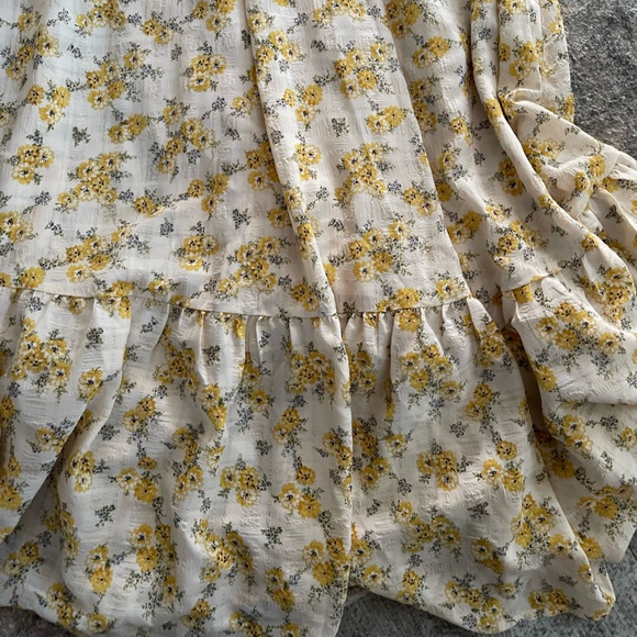 Yellow Floral Dress- ASTR the Label Tie Back Dress- Midi Dress-NWOT - Picture 10 of 15